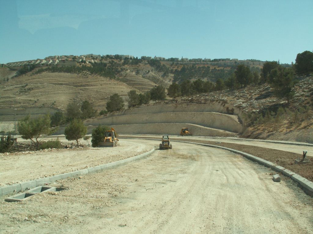 http://peacenow.org/E-1%20infrastucture%20-%20road%20-%201.jpg