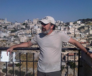 Patinkin_in_west_bank320x265.jpg