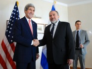 Lieberman-Kerry186x140.jpg