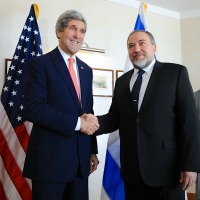 Lieberman-Kerry200x200.jpg