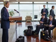 kerry_briefing_186x140.jpg